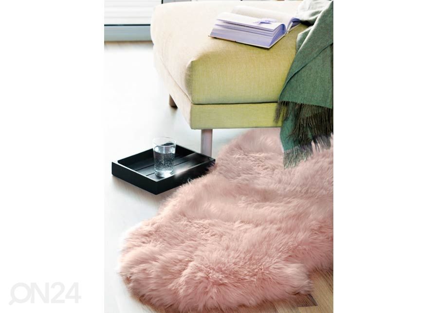 Aito lampaantalja Merino rosa Duo ±60x180 cm kuvasuurennos