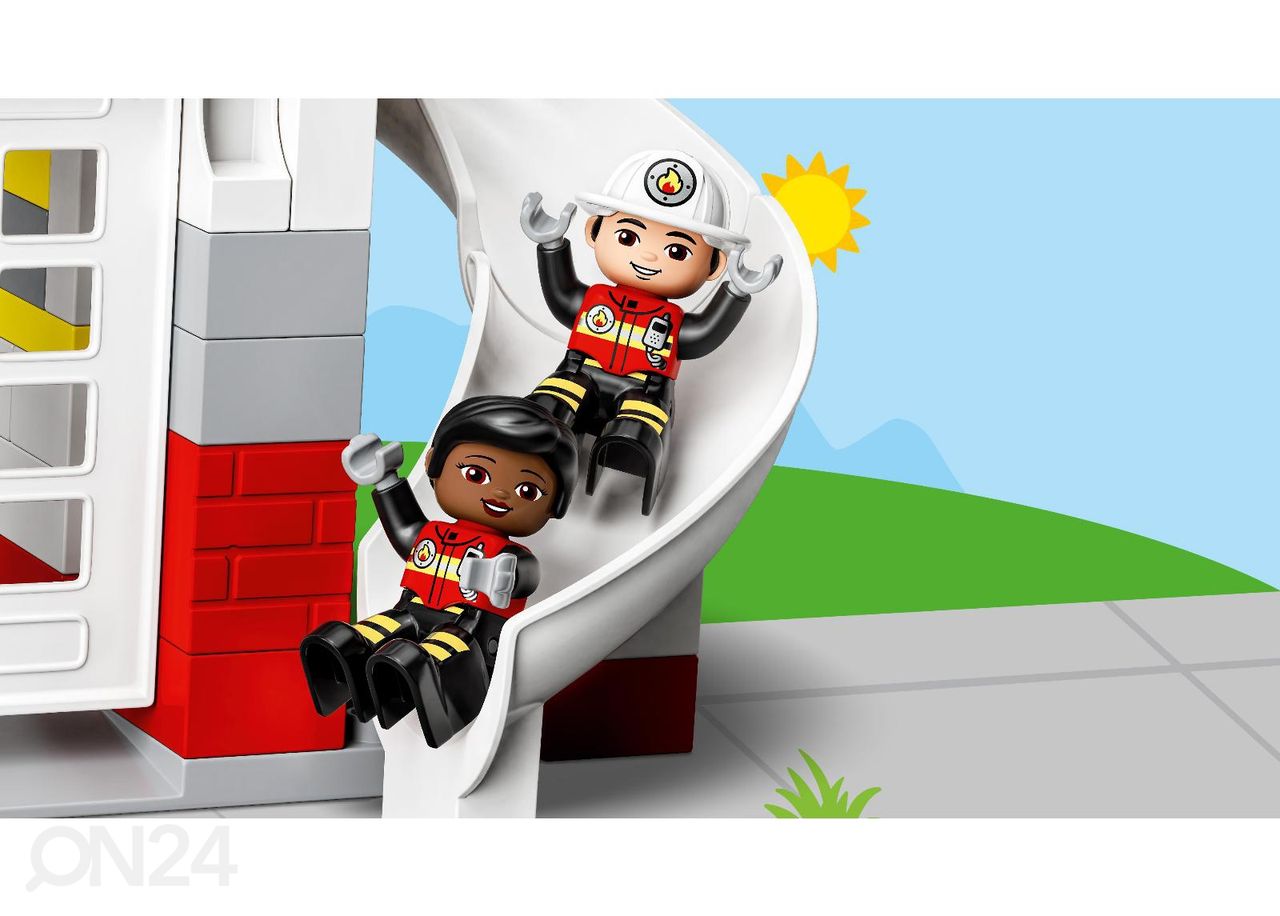 LEGO DUPLO Paloasema ja helikopteri kuvasuurennos