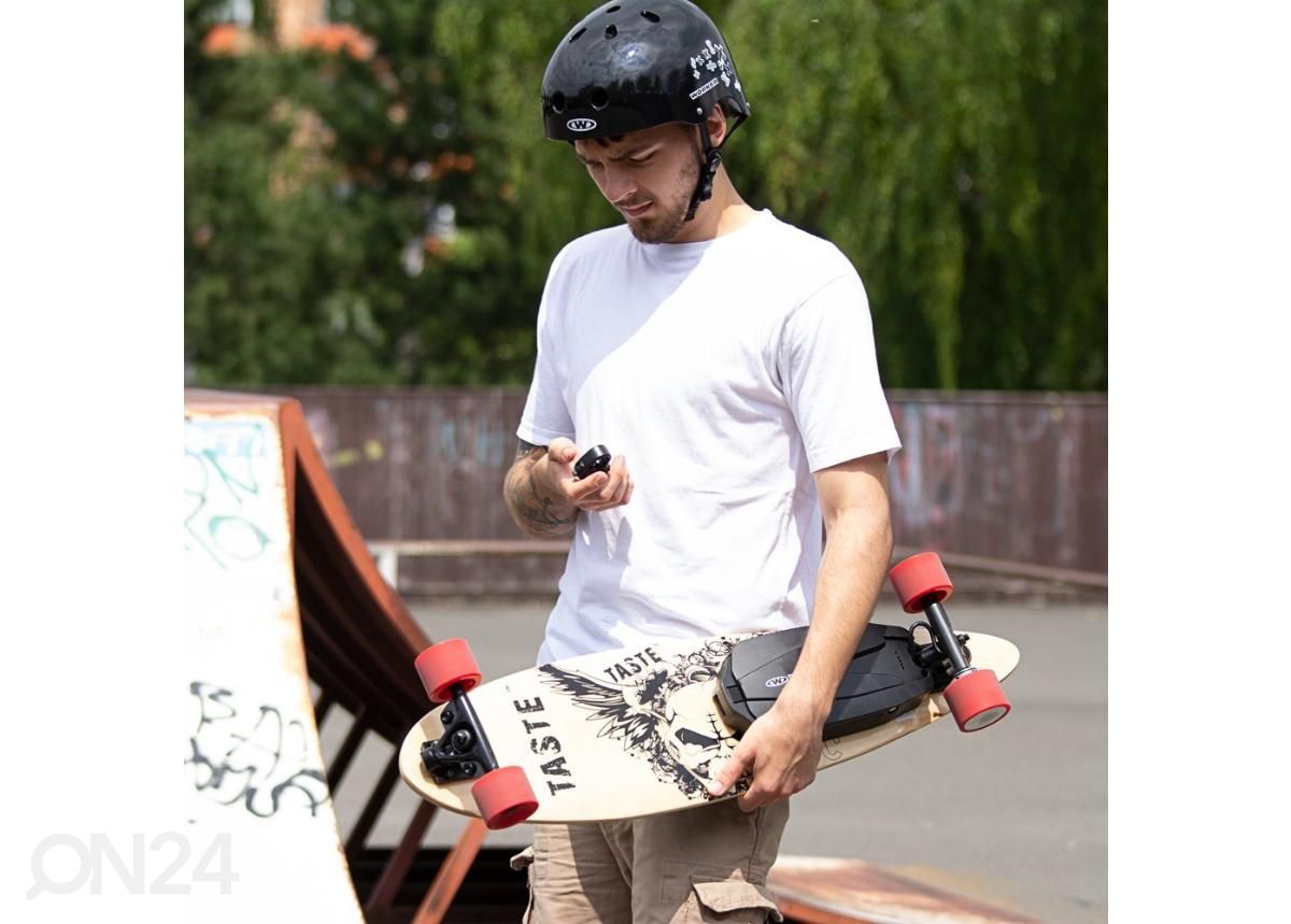 Longboardi moottoripakkaus renkailla Wheelero kuvasuurennos