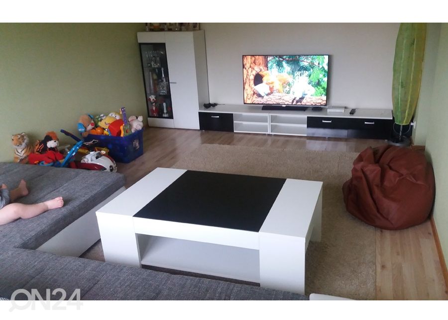 TV-taso 144 cm kuvasuurennos