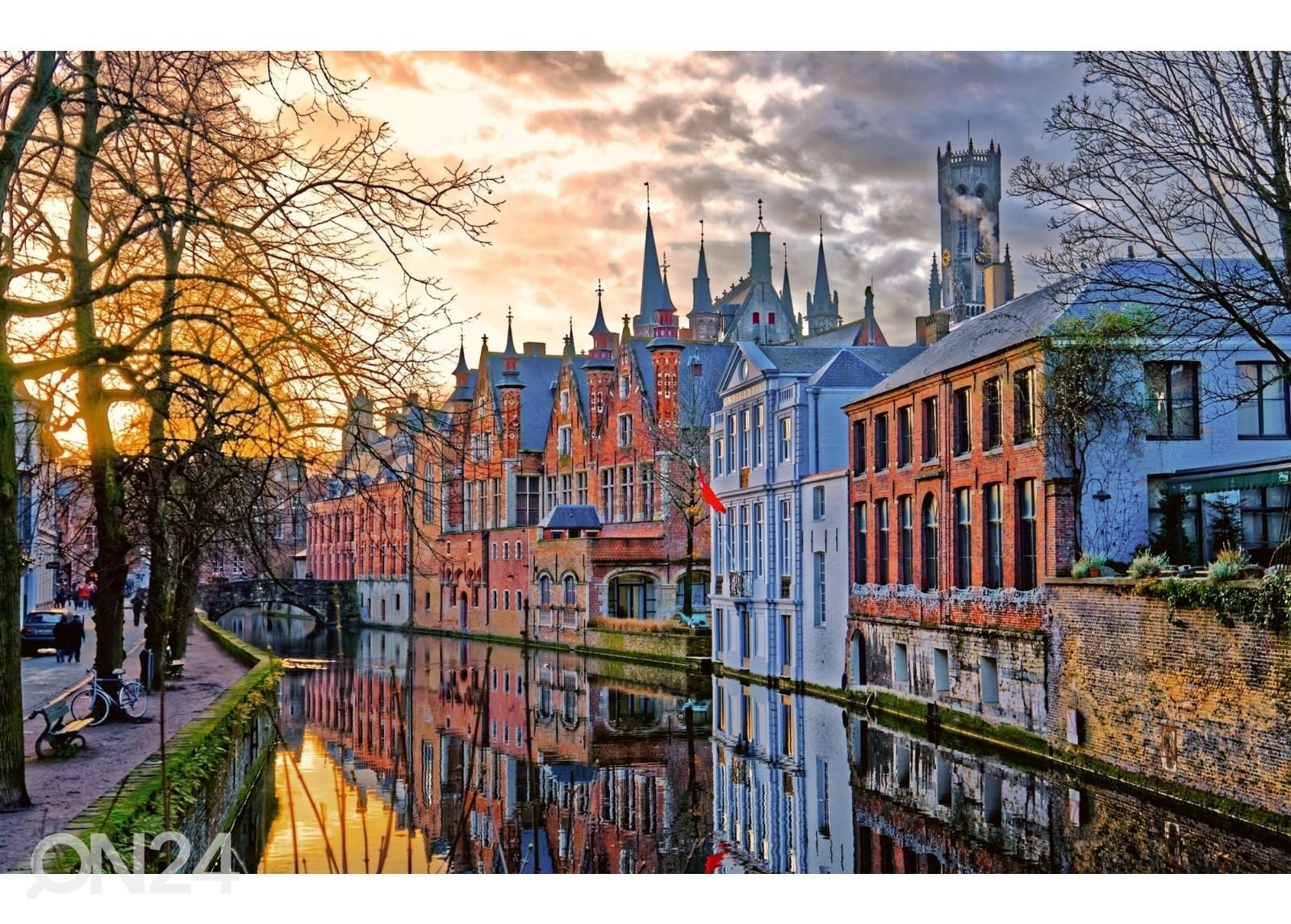 Itsekiinnityvä kuvatapetti Canals Of Bruges  kuvasuurennos
