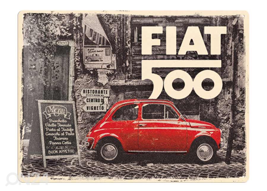 Retrotyylinen metallitaulu Fiat 500 - Red Car In The Street 30x40 cm kuvasuurennos