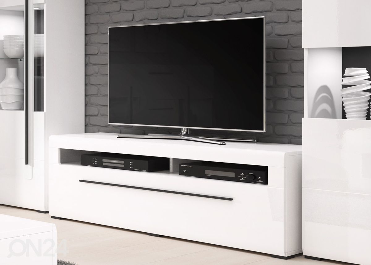 TV-taso 160 cm kuvasuurennos