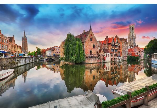 Itseliimautuva kuvatapetti Bruges, Belgium