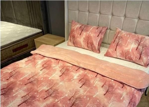 Päiväpeitto + 2 tyynynpäällistä