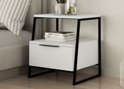 Yöpöytä Yöpöytä